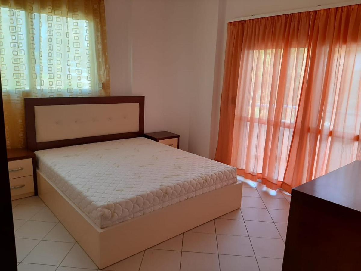 Marina Apartment Vlore Exterior photo